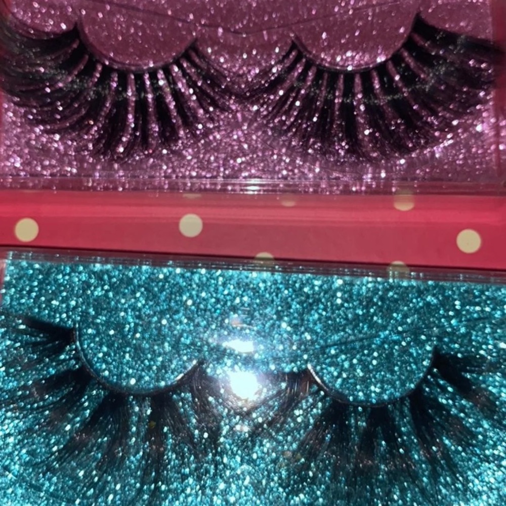 Woman’s Beauty Bags